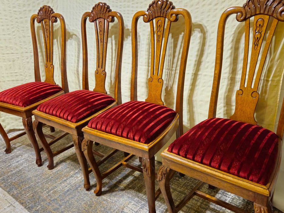 Stylowe krzesła z okresu międzywojennego 4 szt.