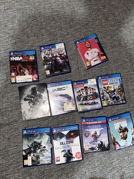 Ps4 com volante e varios jogos