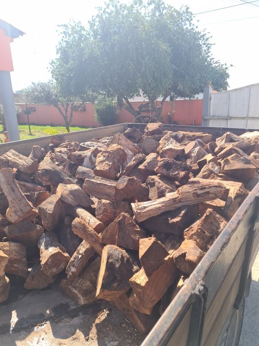Vendo lenha de sobro e faço entregas