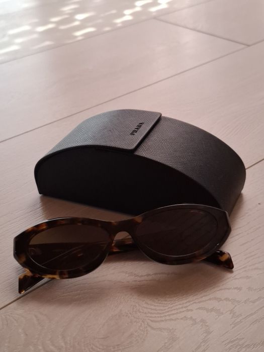 Okulary przeciwsłoneczne prada