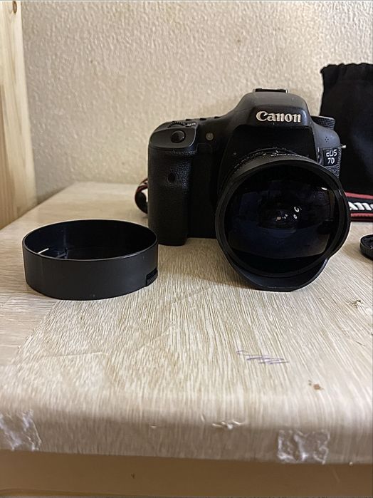 Canon EOS 7D + 2 Lentes, Cartão 16GB e kit de limpeza