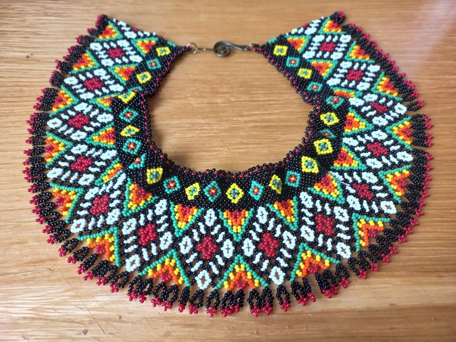 Традиційна українська силянка з бісеру, намисто до вишиванки