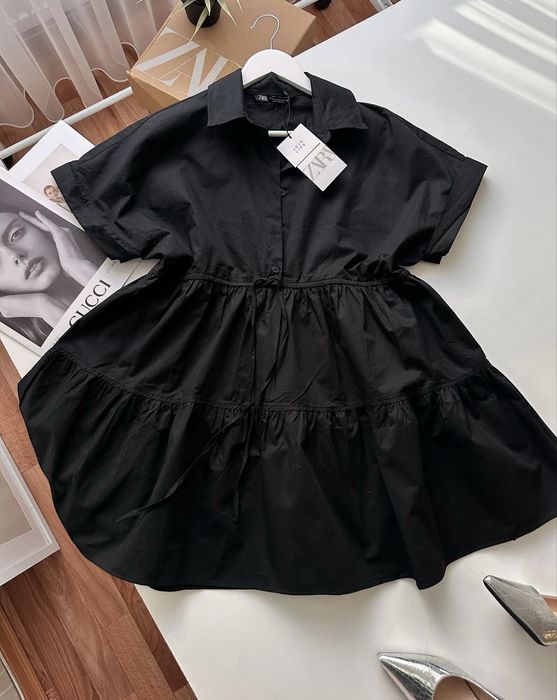 Сукня від zara.
