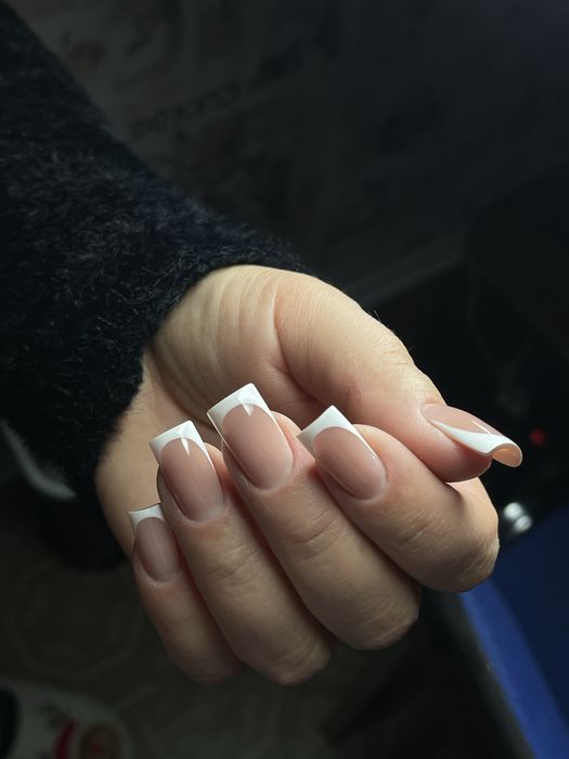 Манікюр Пісочин.