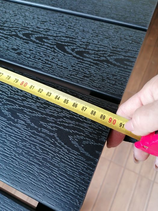 Mesa de jardim, terraço, exterior em polywood e pés em metal  Novo embalado