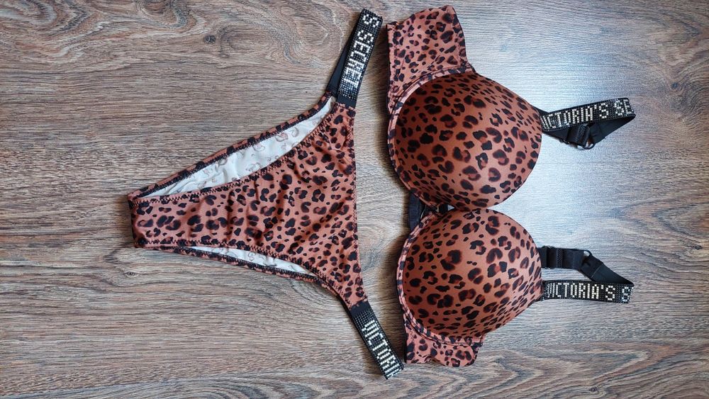 Набір білизни Victoria Secret