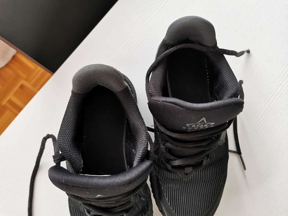 Dziecięce buty Nike Runner  22,5-23 cm wewnątrz