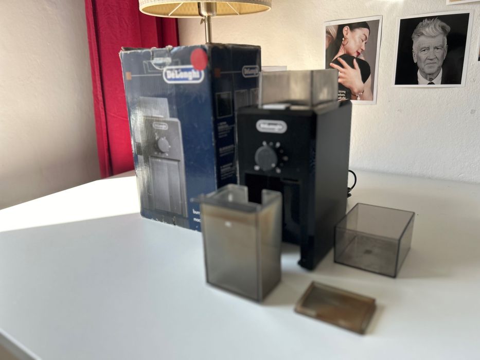 De’Longhi KG79 żarnowy młynek do kawy