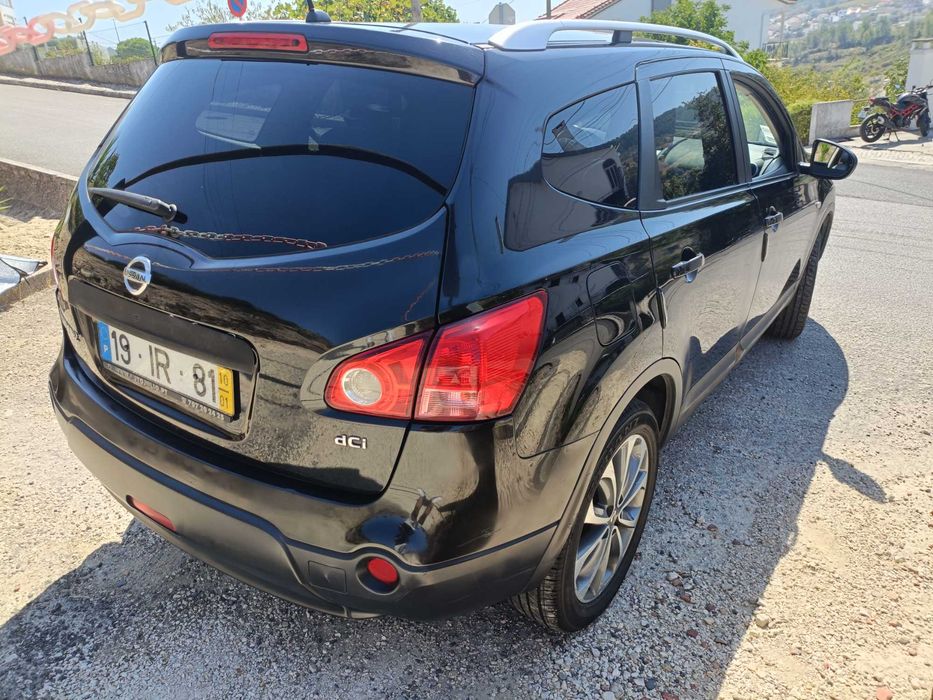 Nissan Qashqai+2