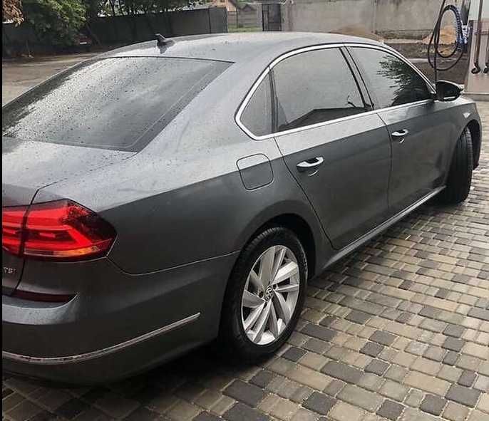 Volkswagen Passat 2.0T Se