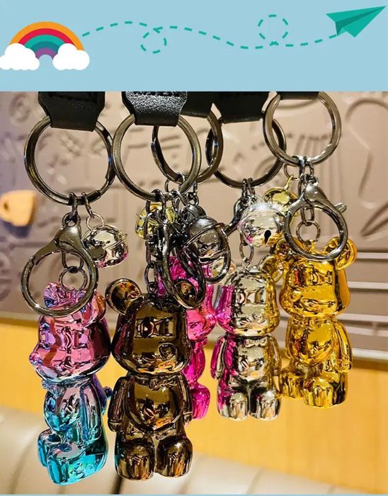 Брелок для ключей с лентой и карабином медвежонок bearbrick