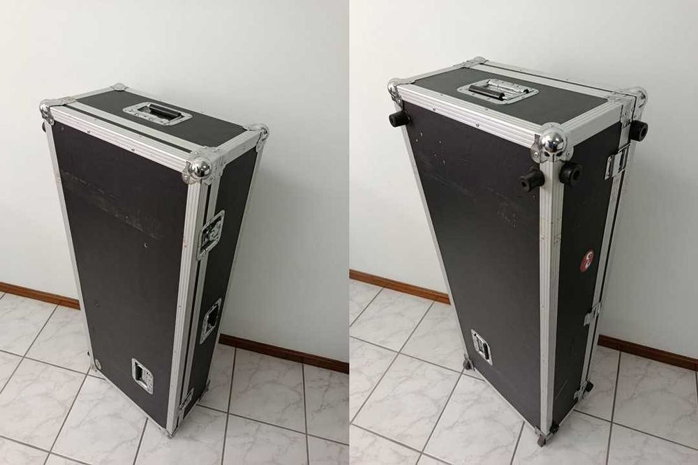 Flight Case RockCase by Warwick para teclado — com rodas e espumas ajustáveis