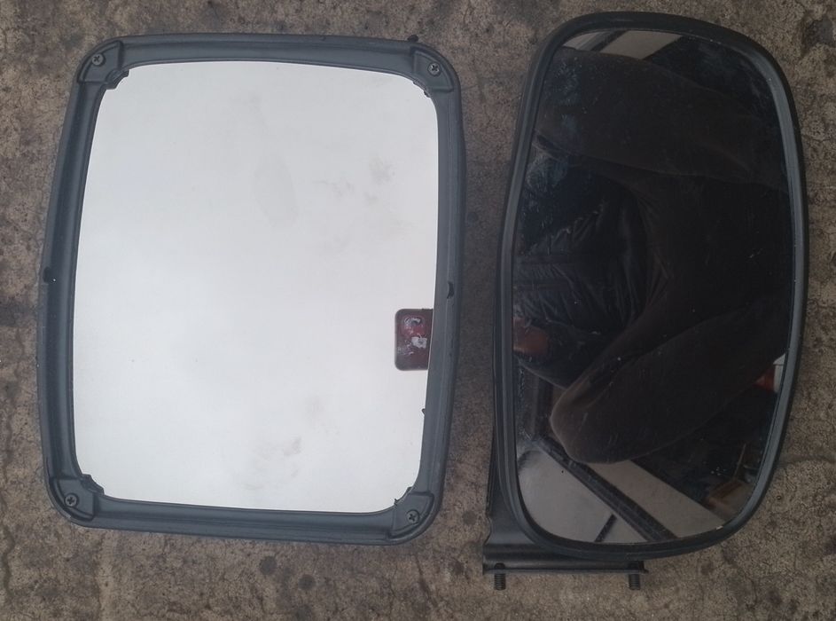 Продам зеркало Daf