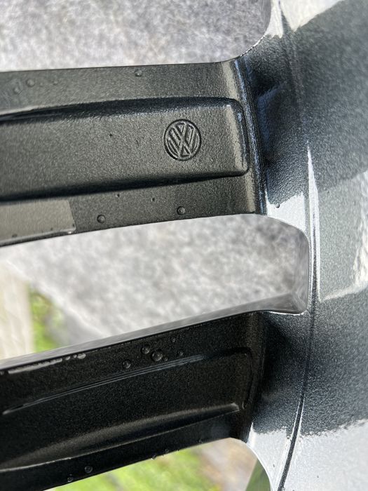 Диски титани R19 Passat R Line 8Jx19H2 ET48  tiguan jetta 5х112