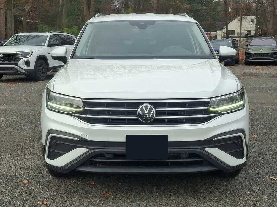 Volkswagen Tiguan SE 4Motion      2023
