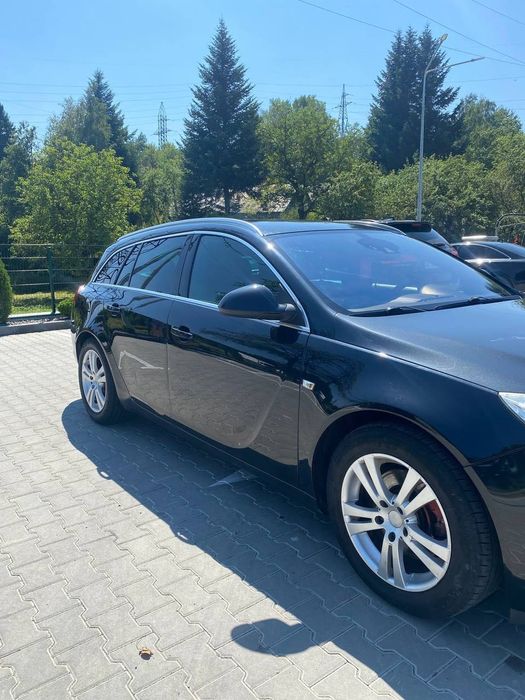 Продам машину Opel insignia 2010 р