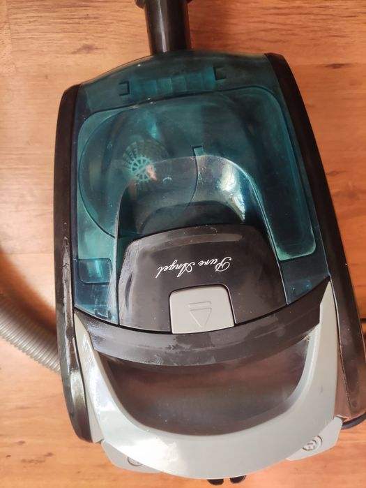 Пилосос для сухого прибирання пилосмок без мішка