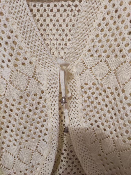 Narzutka kremowa sweterkowa