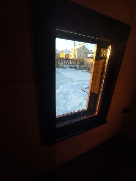 Подобово дерев'яний будинок з сауною.