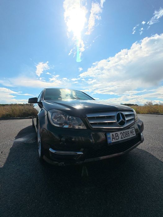 Mercedes-Benz C300
