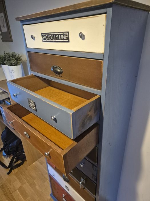 Komoda Loftowa w stylu Industrialnym.