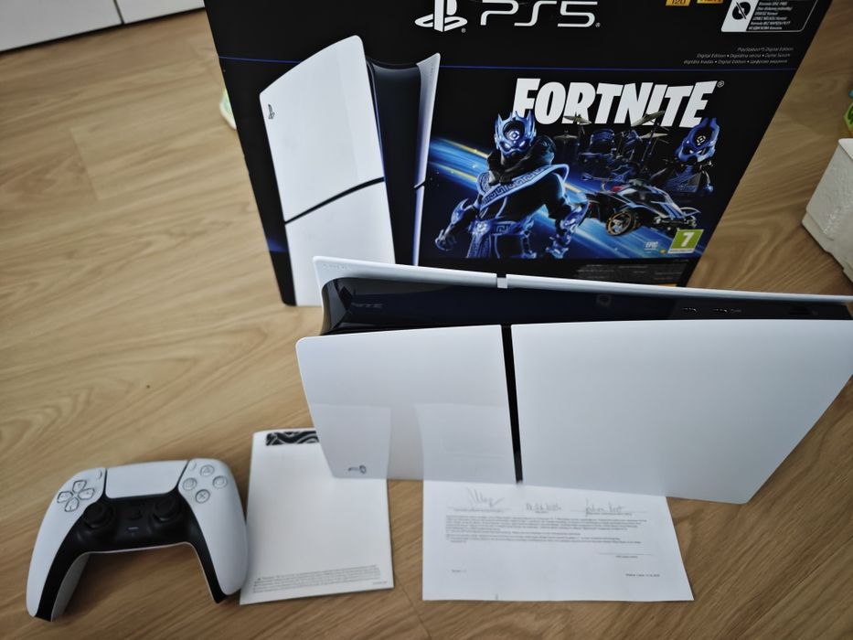 PlayStation 5 PS5 digital jak nowa gwarancja komplet