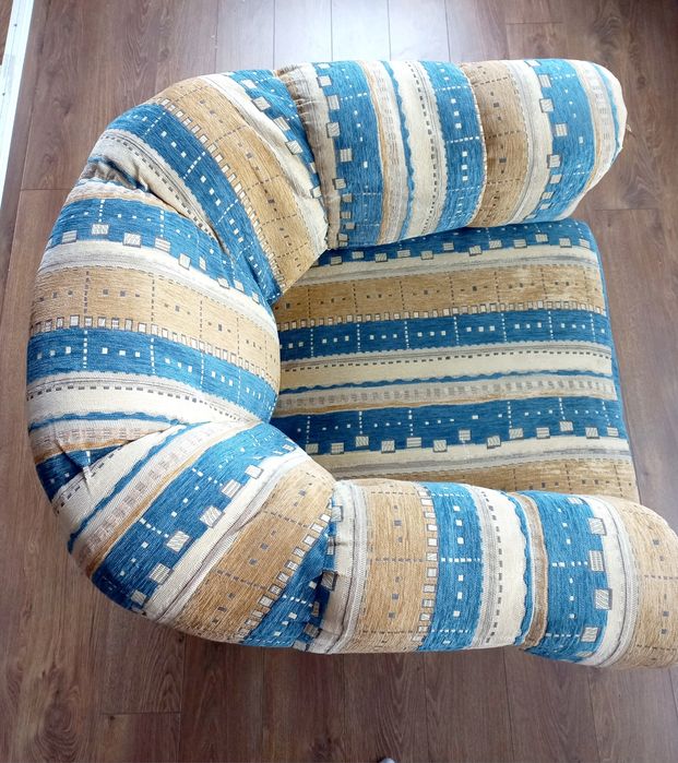 Dwa fotele dębowe tapicerowane