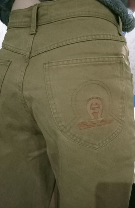 Джинси моми від бренду Aigner