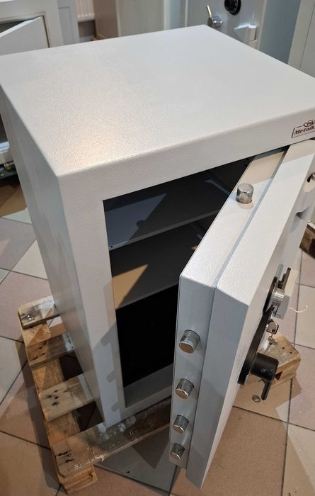 Sejf kasa pancerna szafa pancerna Metalkas SP5, III klasa, 411 kg