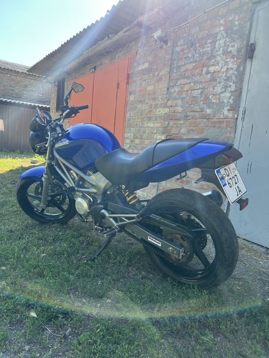 Honda vtr 250 2006 рік