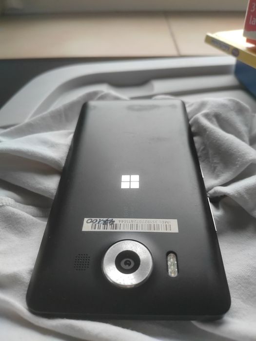 Smartfon Microsoft Lumia 950 telefon Nokia Lumia 950 zamiana