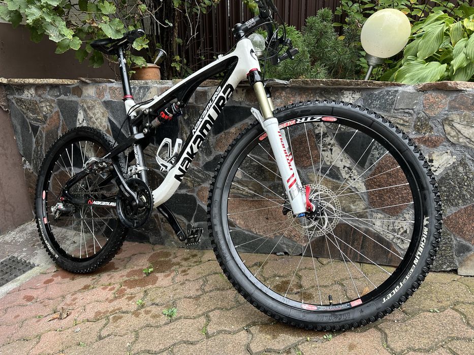 PIĘKNY UNIKATOWY ROWER NAKAMURA rama carbon tarcze amor MANITOU shiman