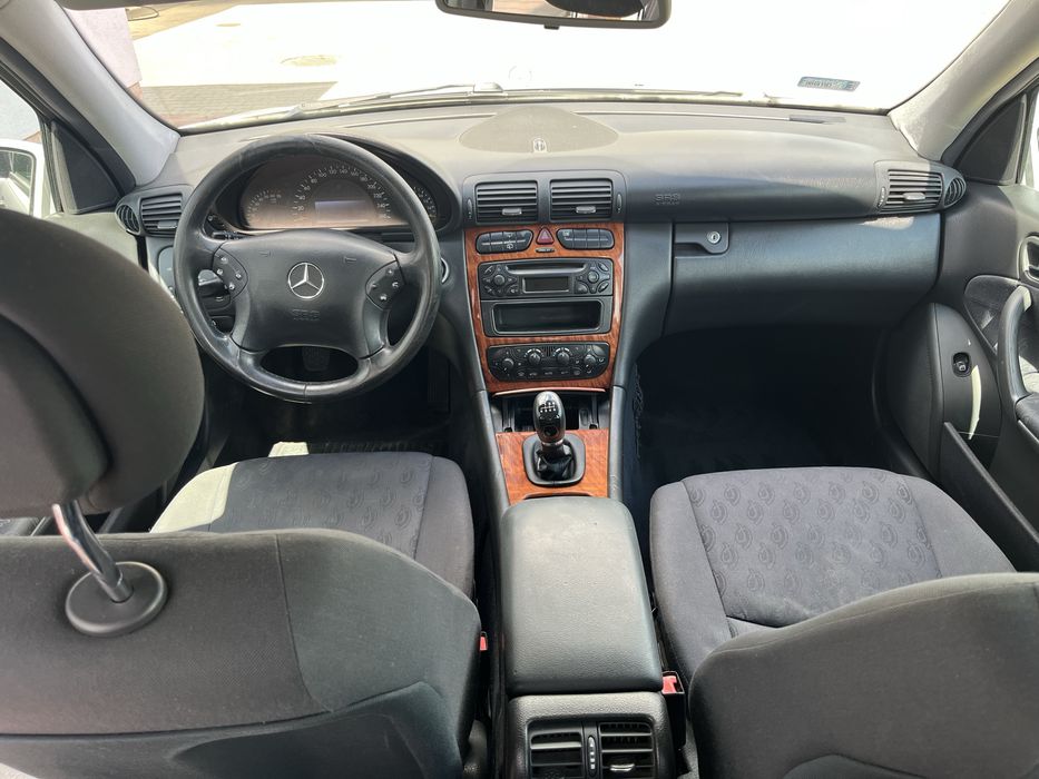 Mercedes 1.8 143KM 238tys.km! Oryginał Bezwypadkowy OC i BT do 2027!