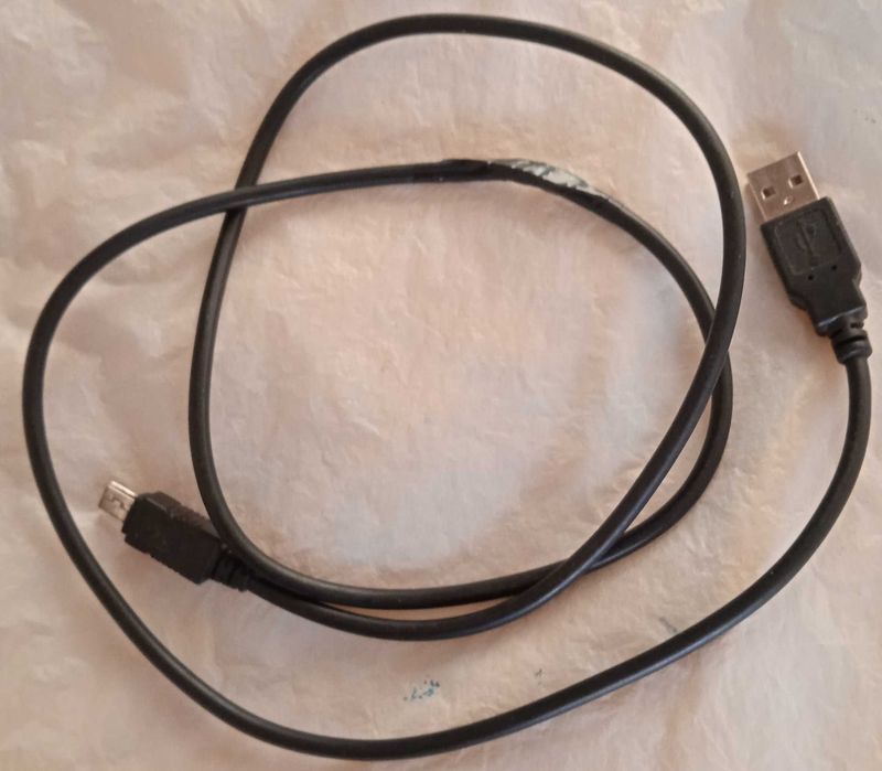Кабель для зарядки штекер-USB/штекер-MINI,полная длина 103см.