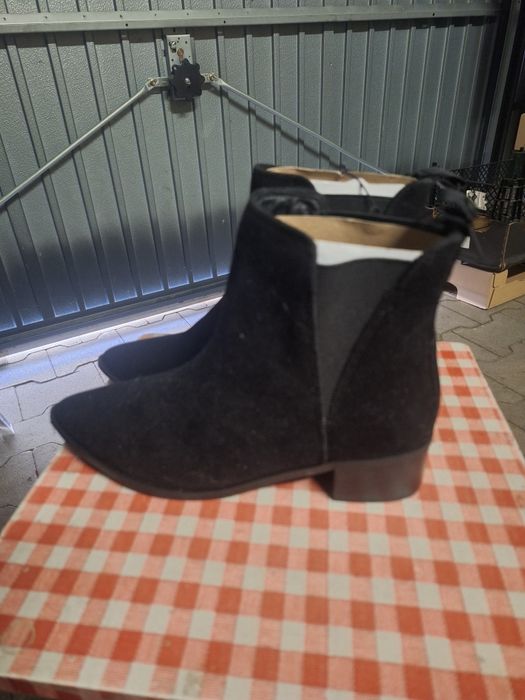 Botki damskie zamszowe 37