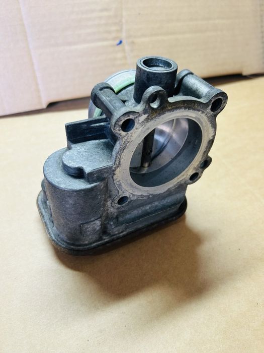 Дросельна заслонка Mopar 4891735AC