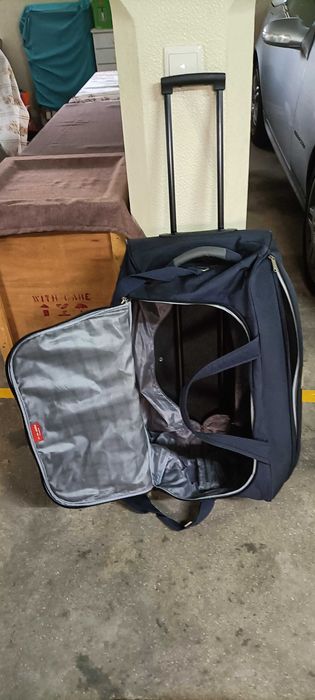 saco de viagem grande com rodas