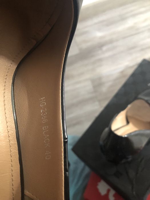 Szpilki czarne eleganckie na obcasie 40