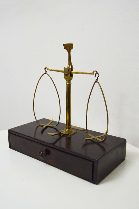 Balança de Farmácia Antiga.