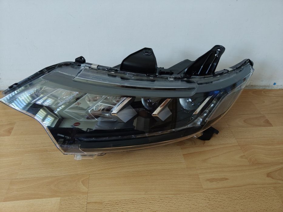 Mitsubishi Outlander 3 lift reflektor lampa lewa full led IDEALNA