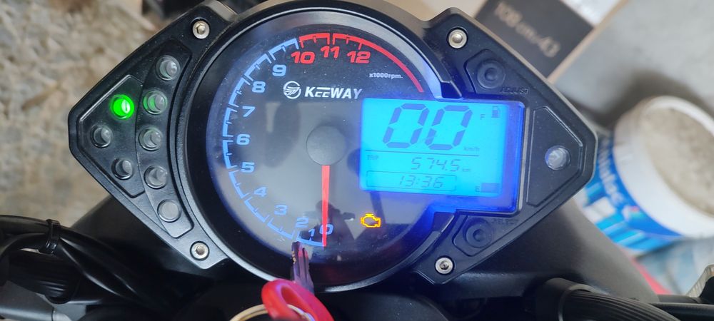 Mota KEWEEY RKS 125 - Seminova.