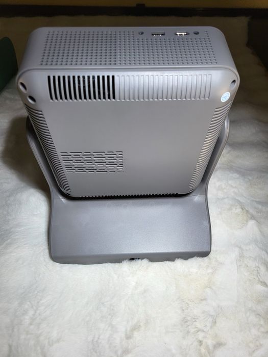 Inteligentny Projektor 2w1 z Ekranem Dotykowym