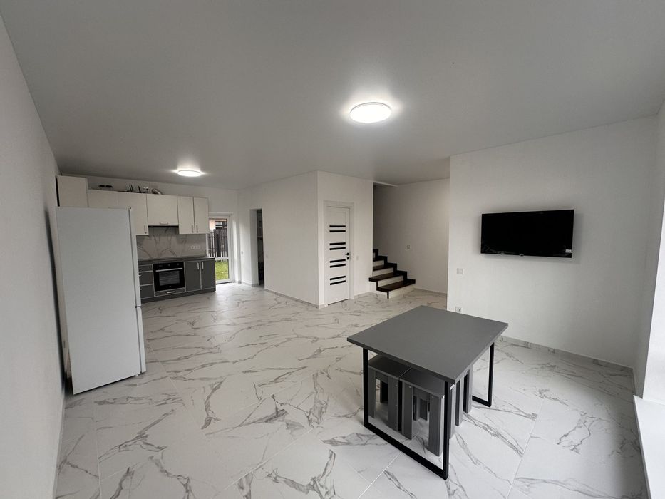 котедж, квартири