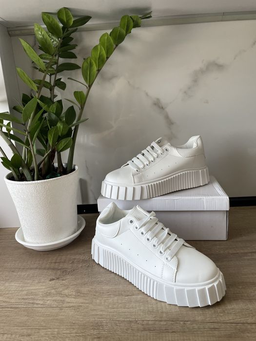 Кеди жіночі білі кросівки