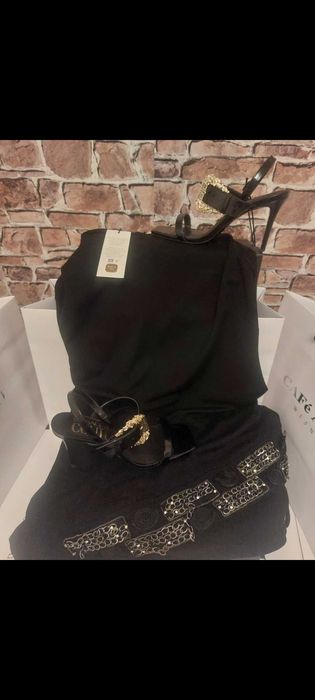 Piękna wyjątkowa mini sukienka włoskiej Marki Premium Mary c