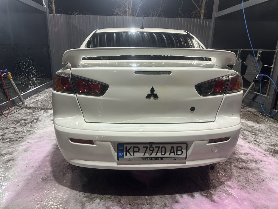 Lancer 10 X 1.6 2012