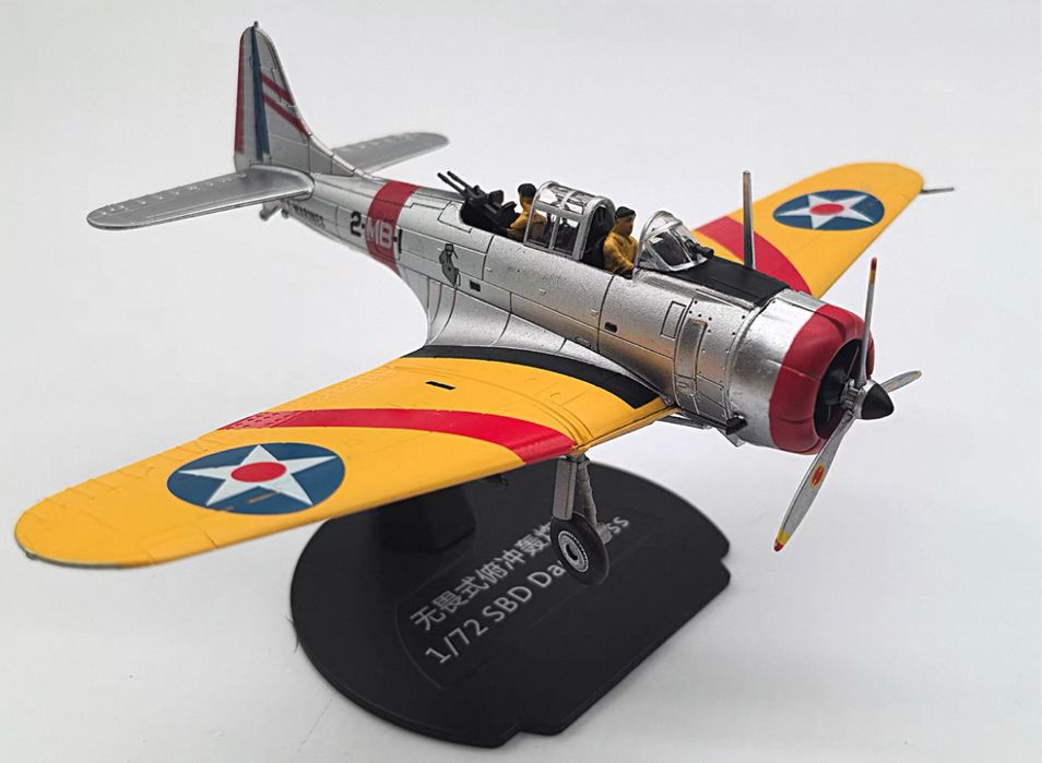 Avião de combate e de coleccão. Lindissimo.Tamanho 1:72