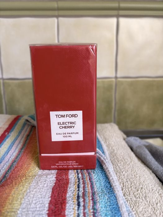 Tom ford perfum electric cherry