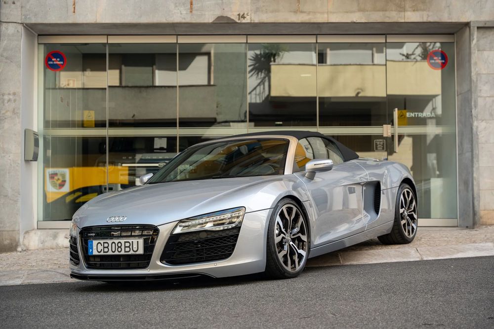 Audi R8 Spyder 4.2 FSi V8 quattro