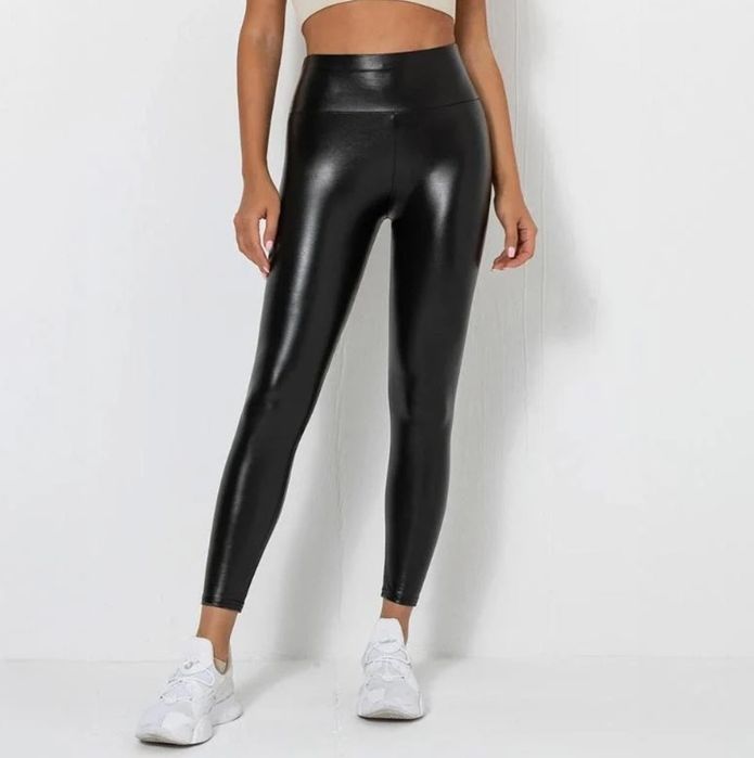 Legginsy błyszczące czarne roz. S